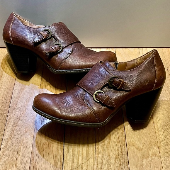 B.O.C. by Born, Leather Bootie - Picture 2 of 8